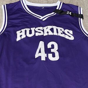 Men’s 2XL Huskies Basketball Jersey